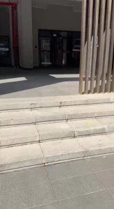 今天她一个人在家 洗完澡换情趣